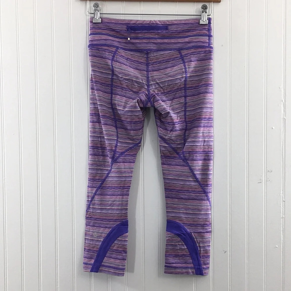 Lululemon Inspire Capri Crop II Space Dye Leggings Womens 6 Pink Purple - Picture 4 of 10